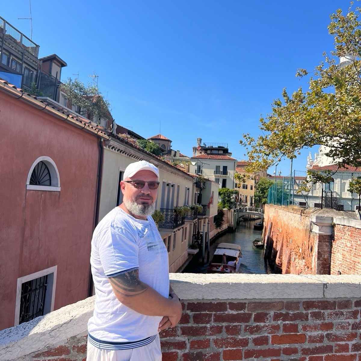 Дмитрий Пивоваров | Сетка — социальная сеть от hh.ru