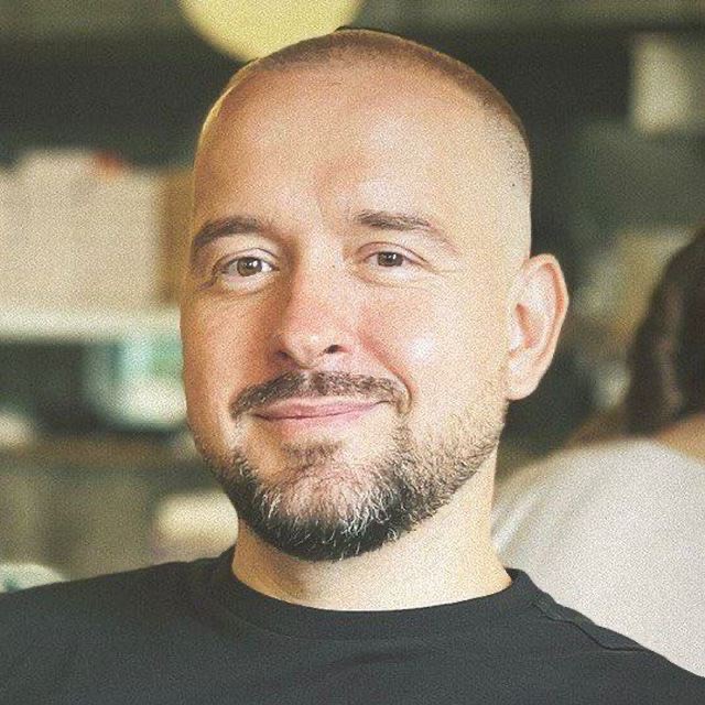Максим Асмоловский