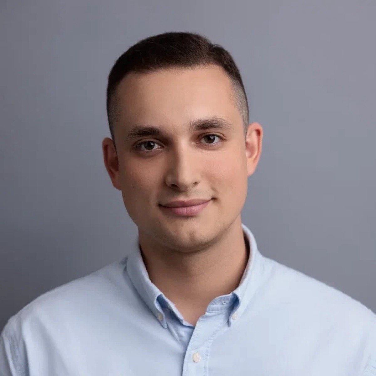 Владислав Серафимов