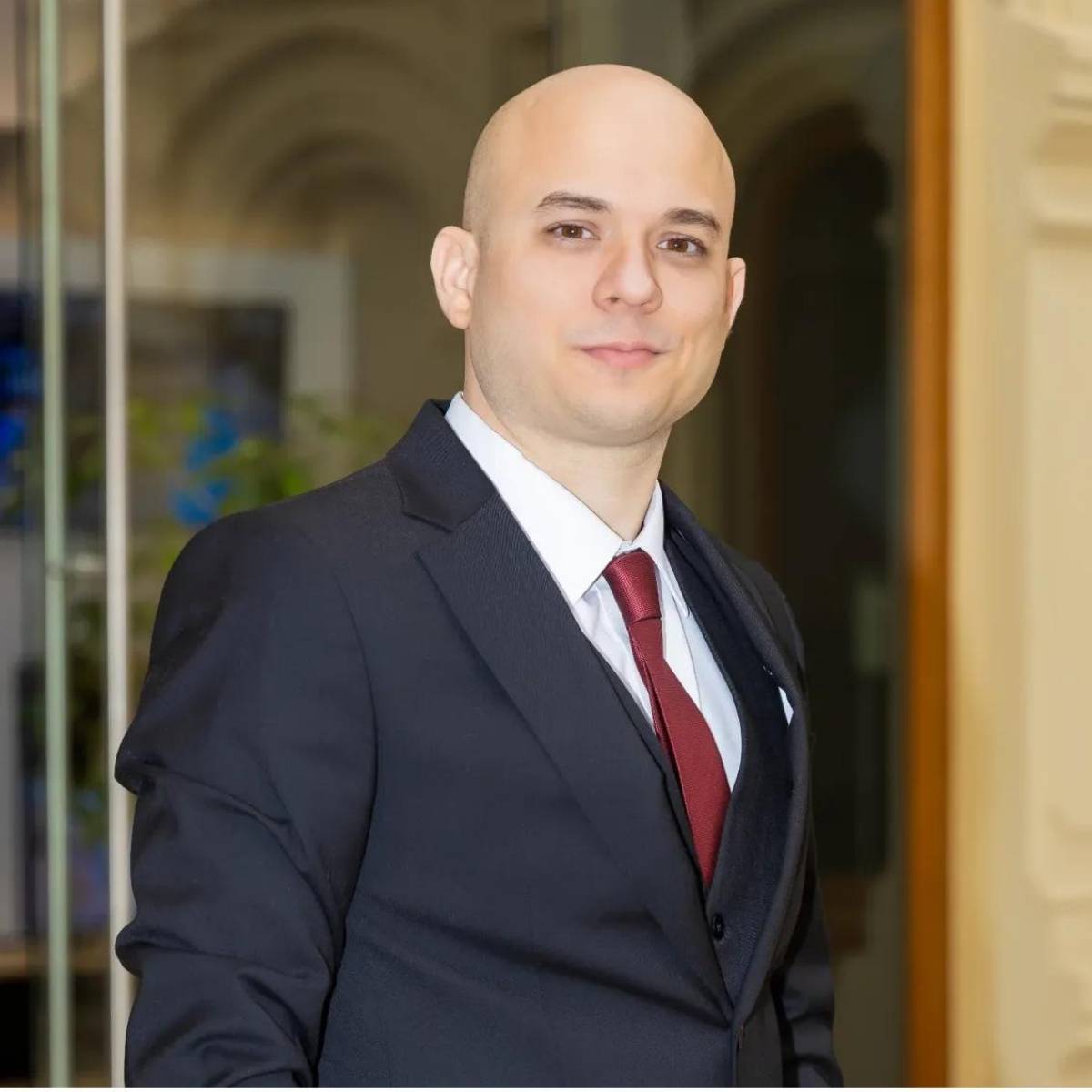 Эрнесто Риверо | Сетка — социальная сеть от hh.ru