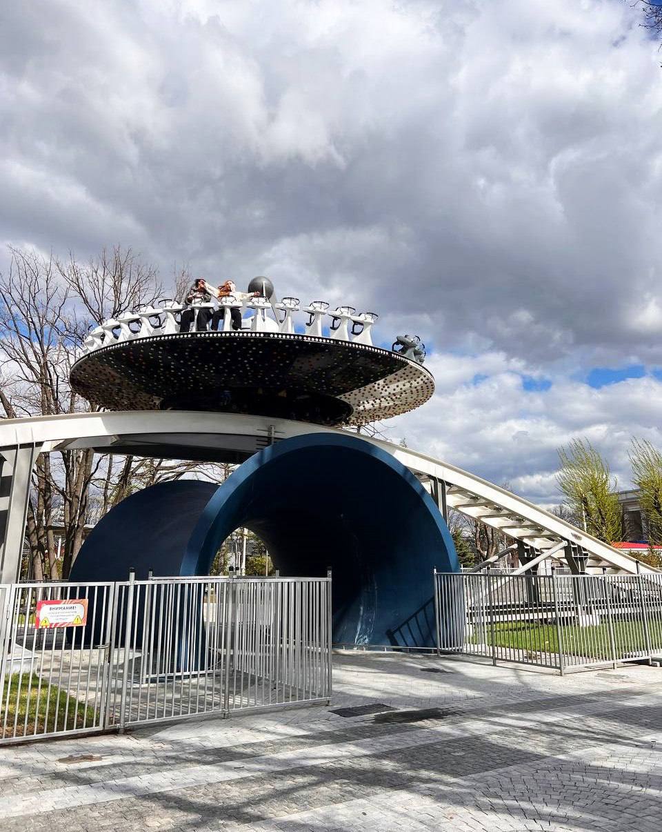 🎡Аттракционы на ВДНХ возвращаются
С 17 апреля на ВДНХ снова заработают уличные экстремальные аттракционы парка «Орион»
Прокатитесь на «Астродроме», «Лунном экспрессе», «Торнадо», «Вальсе часов» и «Аэр... | Сетка — социальная сеть от hh.ru
