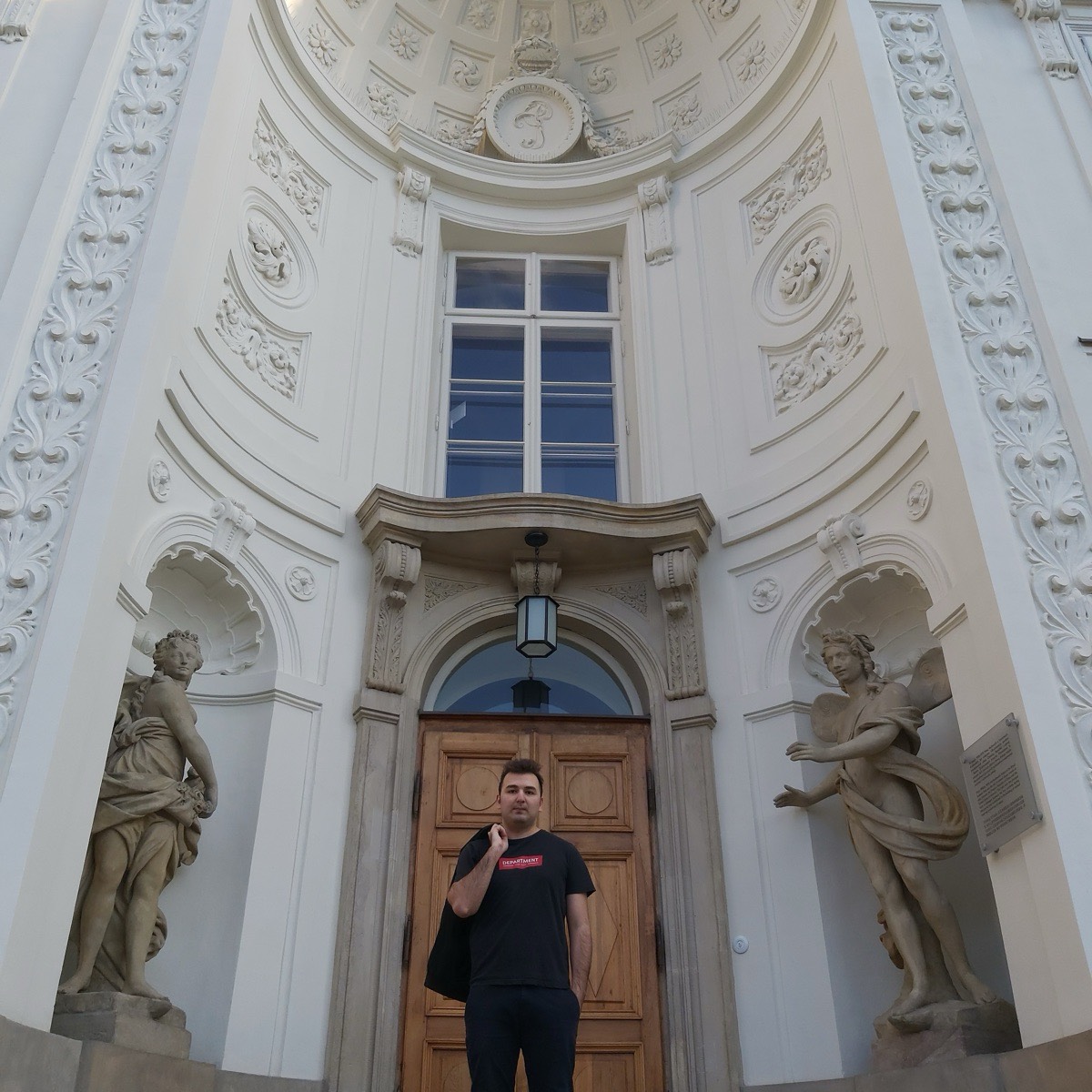 Улугбек Шакиров