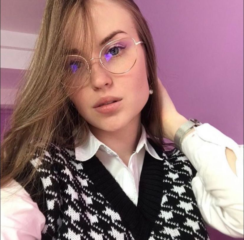 Карина Золотарёва | Сетка — социальная сеть от hh.ru