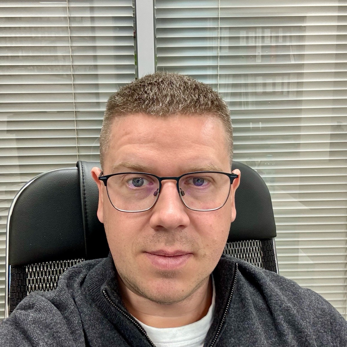 Евгений Решетников