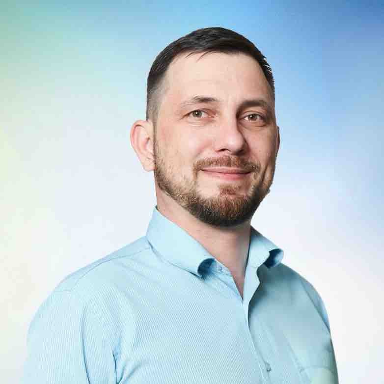 Максим Ненашев