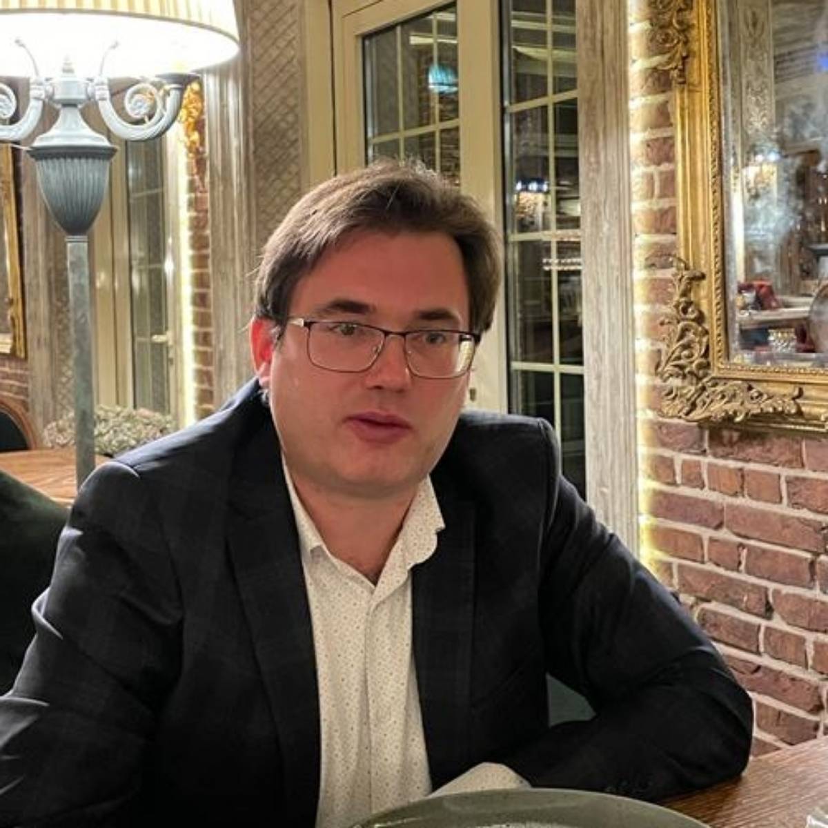 Александр Лосев