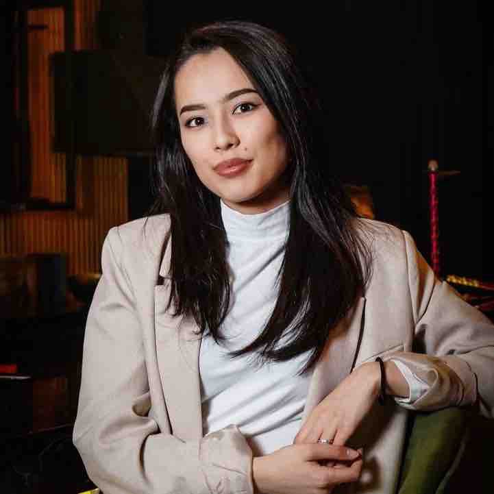 Шарбану Утемисова