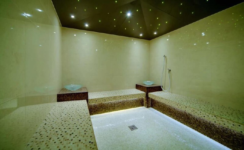 Если у вас ещё нет планов на эти выходные - приезжайте в LES Art Resort
Я там выступаю в эту субботу, 19 апреля | Сетка — социальная сеть от hh.ru