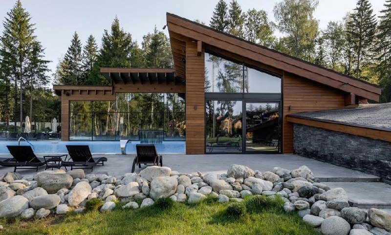 Если у вас ещё нет планов на эти выходные - приезжайте в LES Art Resort
Я там выступаю в эту субботу, 19 апреля | Сетка — социальная сеть от hh.ru