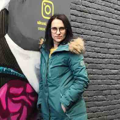 Анна Новоселова