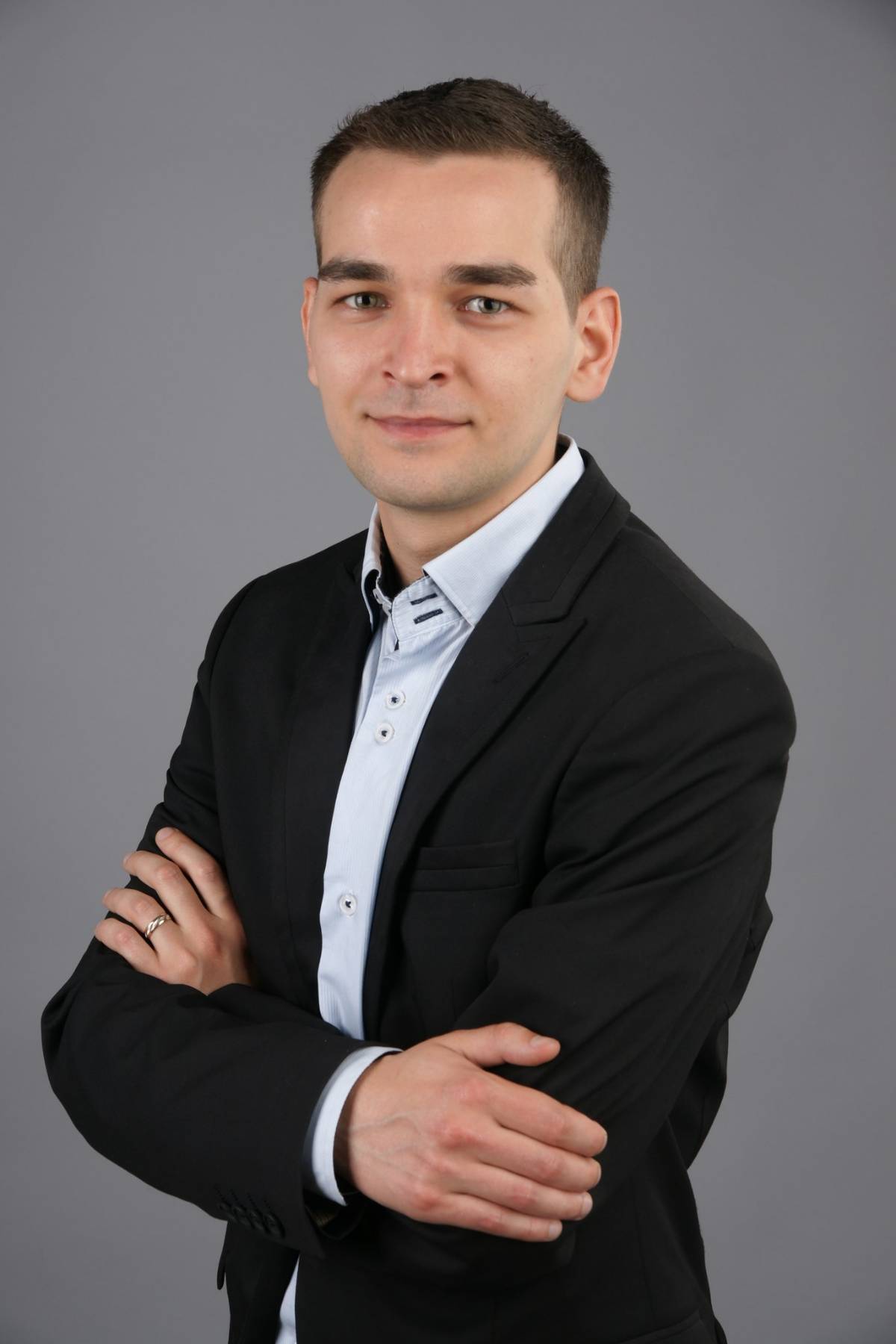 Dmitriy Gavrilov | Сетка — социальная сеть от hh.ru