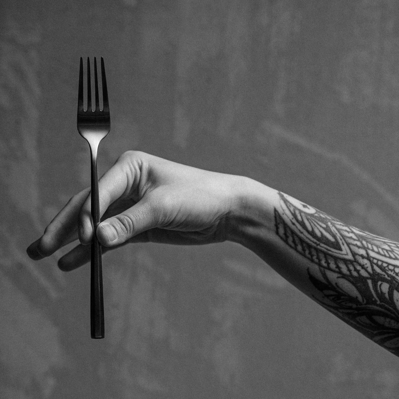 Основные правила ухода за столовыми приборами из нержавеющей стали 18/10
🔪 мойте сразу после использования
🔪 вытирайте насухо мягкой тканью
🔪 храните ножи, вилки и ложки отдельно
🔪 укладывайте приборы... | Сетка — социальная сеть от hh.ru