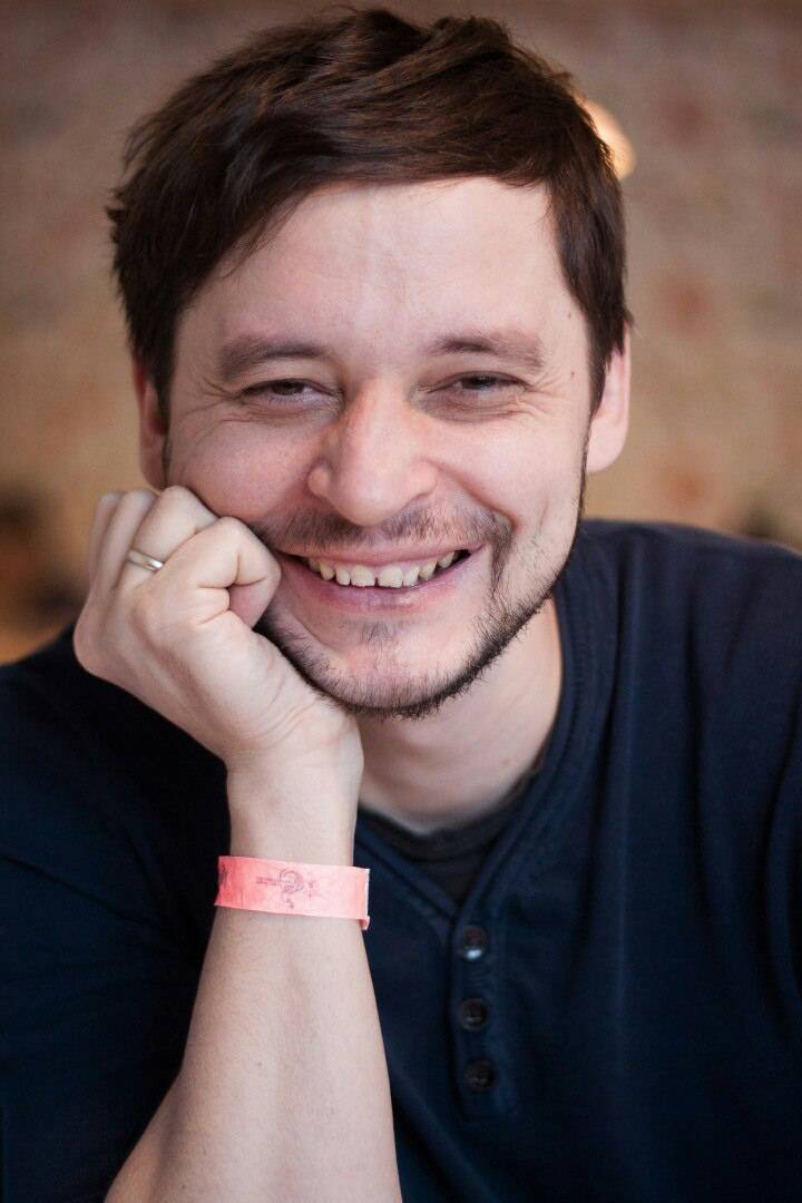 Денис Астахов