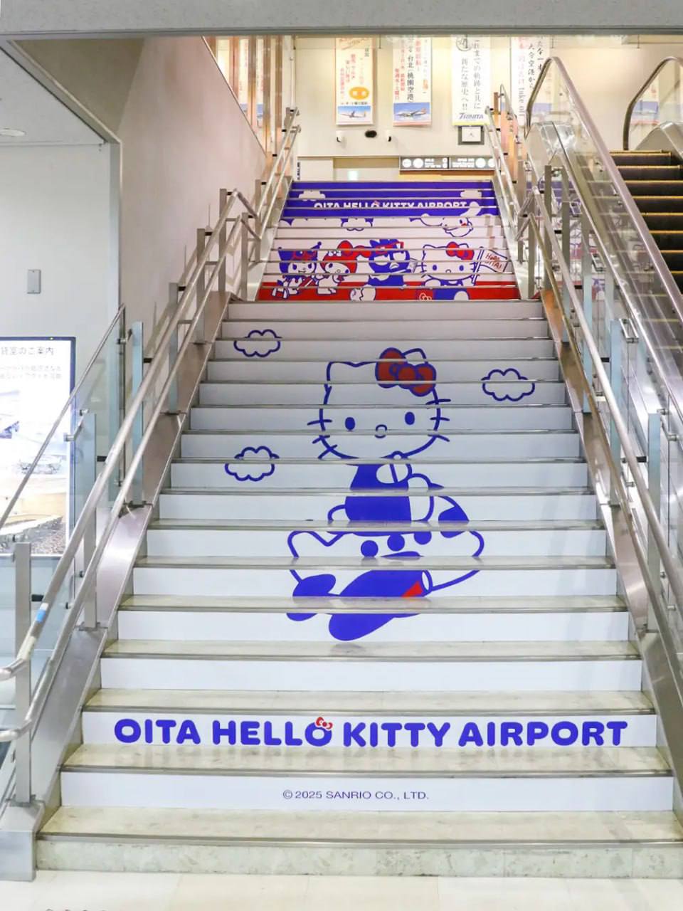 Прикол, ОФИЦИАЛЬНЫЙ аэропорт Hello Kitty открыли в японском городе Оита. Это ребрендинг в честь юбилея легендарного маскота Sanrio | Сетка — социальная сеть от hh.ru