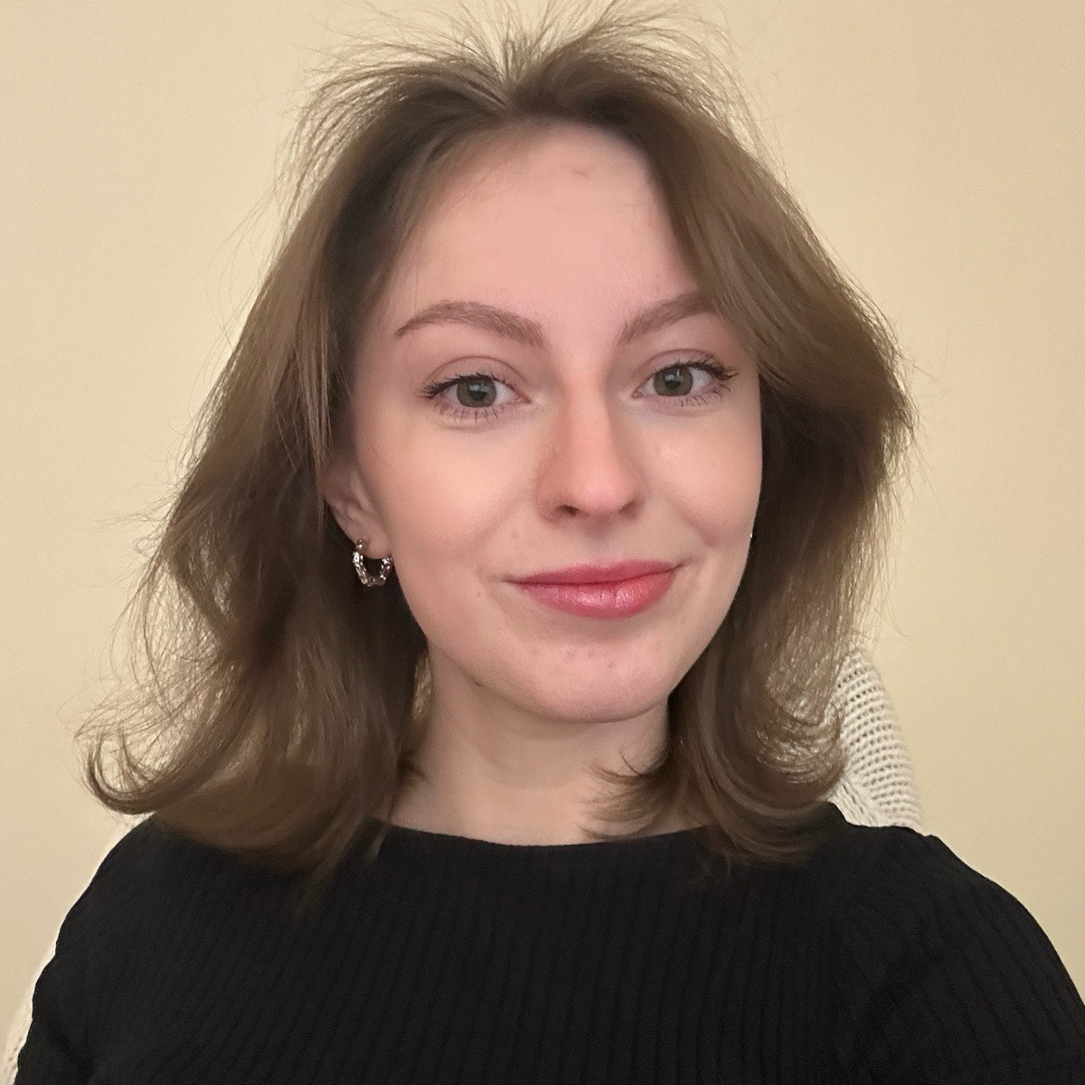 Полина Ежова