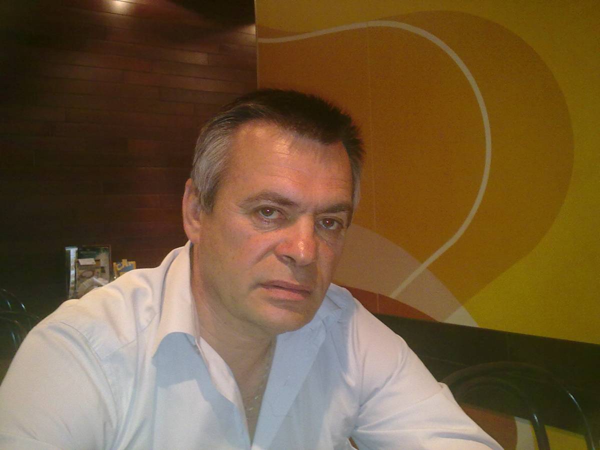 Валерий Узун