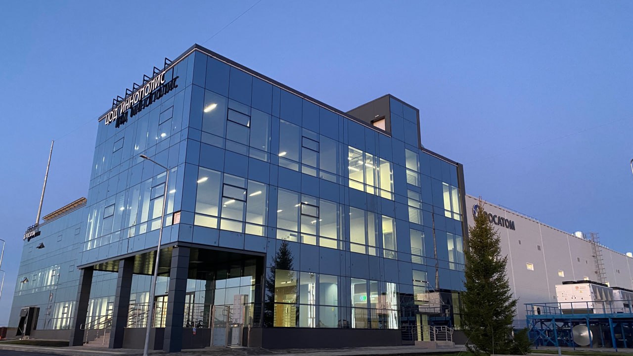 ⏺ ГК «Гарда» и Inline Telecom Solutions внедрили подсистему защиты от DDoS-атак для нового ЦОД «Атомдата-Иннополис» 
Реализация проведена в рамках комплексного проекта по созданию в ЦОД системы узла с... | Сетка — социальная сеть от hh.ru