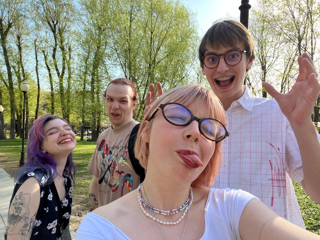 fam | Сетка — социальная сеть от hh.ru