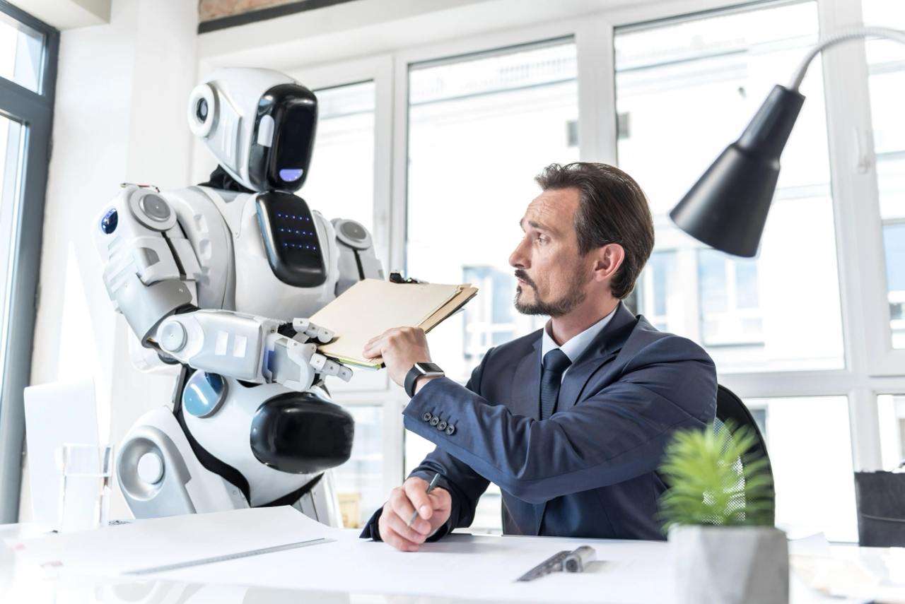 🤖 Как бизнес зарабатывает на ИИ в апреле 2025
• Artisan привлекла $25 млн для развития ИИ-агентов, автоматизирующих задачи в продажах и CRM | Сетка — социальная сеть от hh.ru