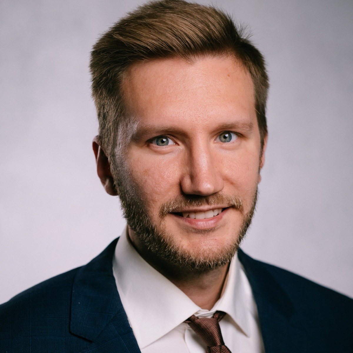 Vladsislav Seliverstov | Сетка — социальная сеть от hh.ru