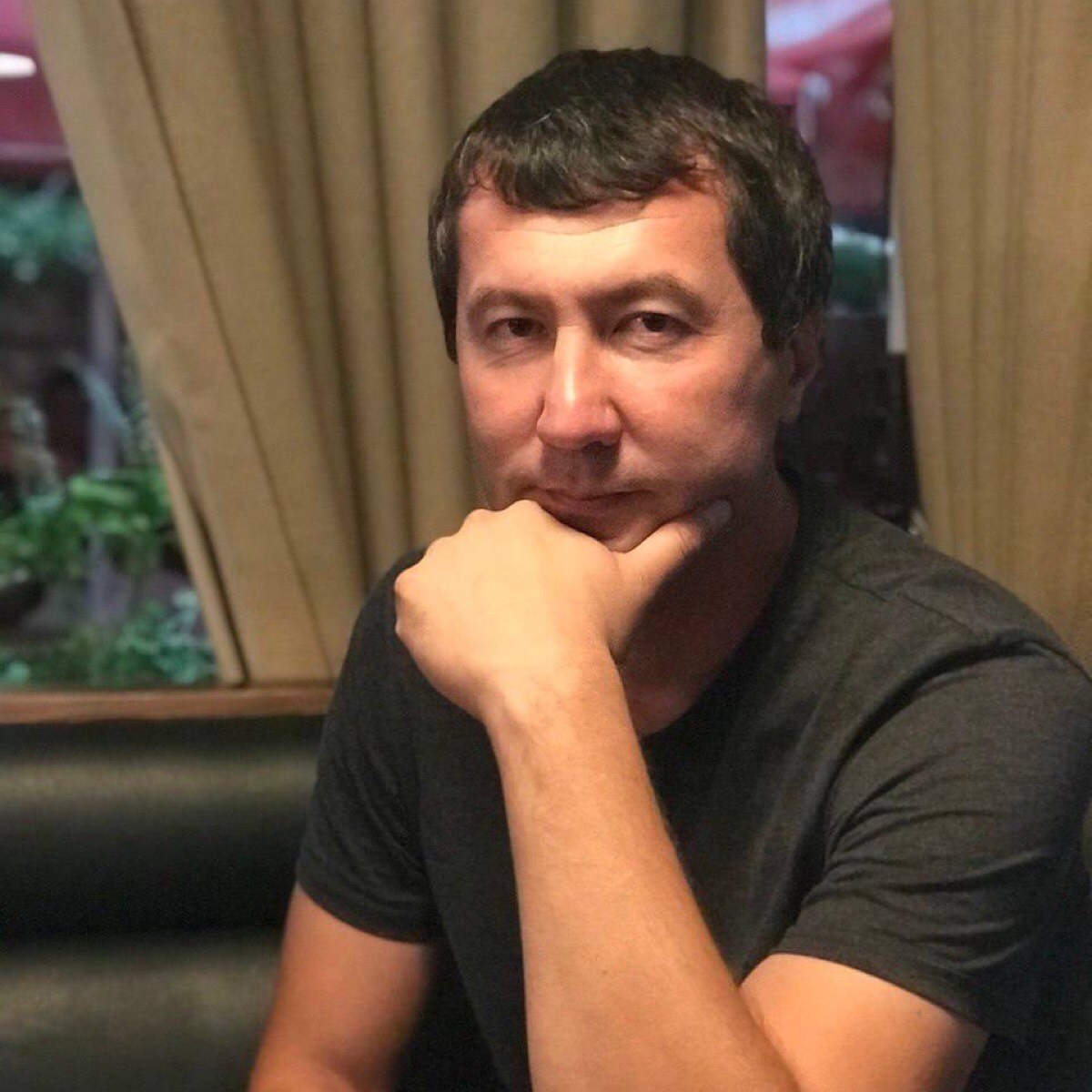 Акмал Бахромов