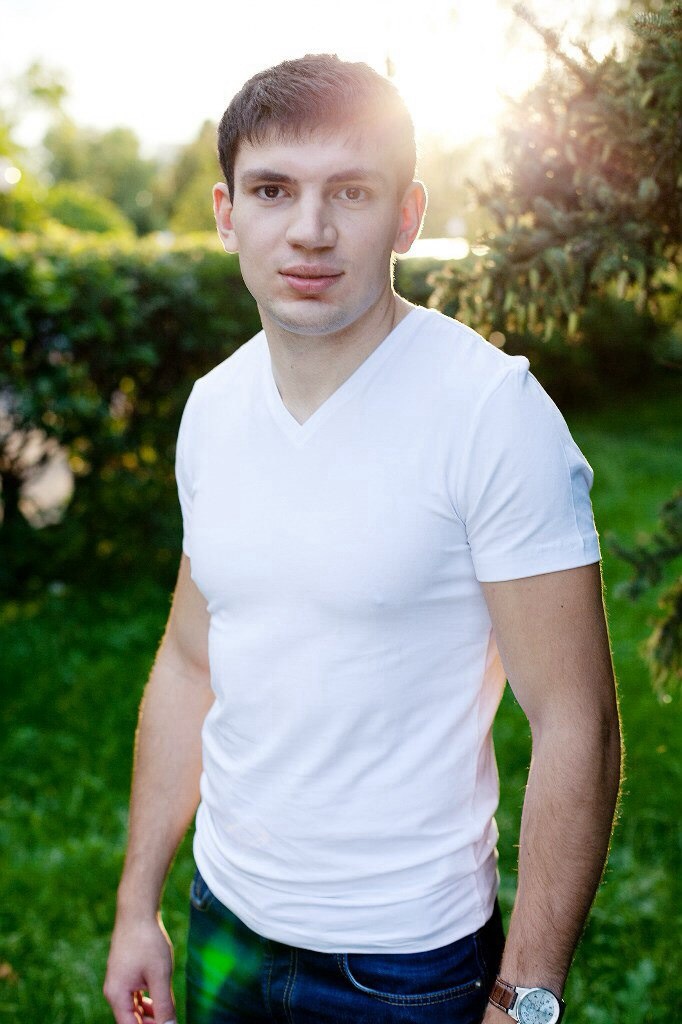 Антон Лукьянов