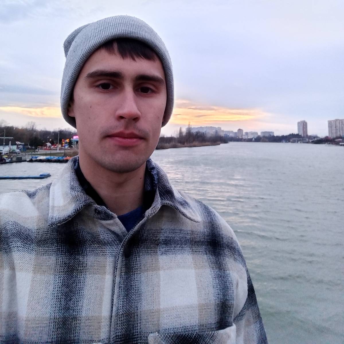 Лев Хапуненко
