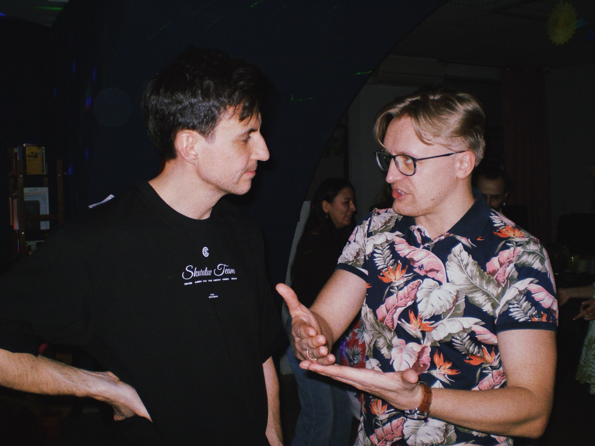 Привет, друзья! | Сетка — социальная сеть от hh.ru