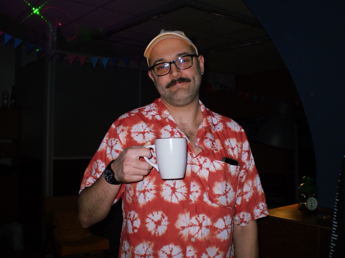 Привет, друзья! | Сетка — социальная сеть от hh.ru