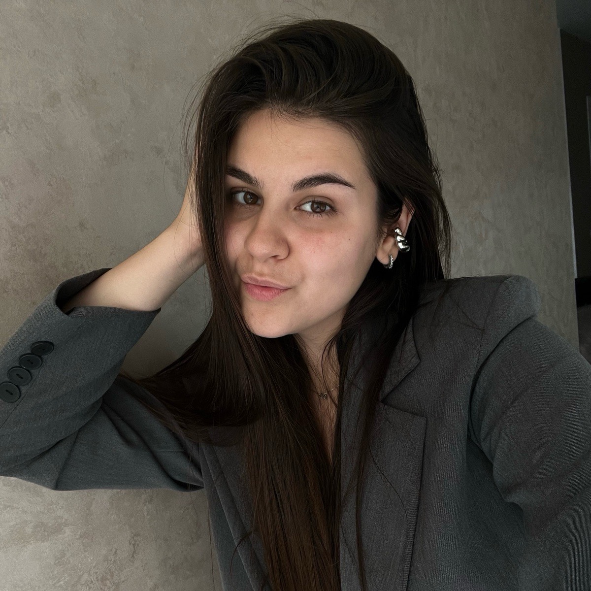 Диана Голдобина