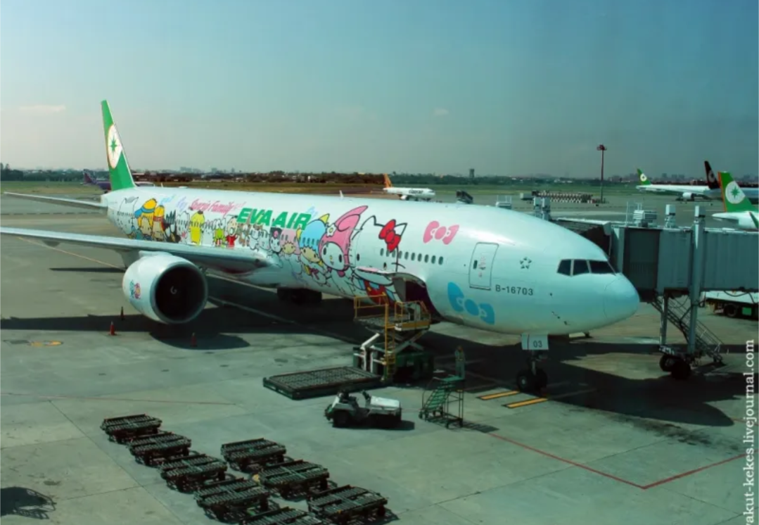 Япония назвала аэропорт Hello Kitty ради туристов🛬 | Сетка — социальная сеть от hh.ru