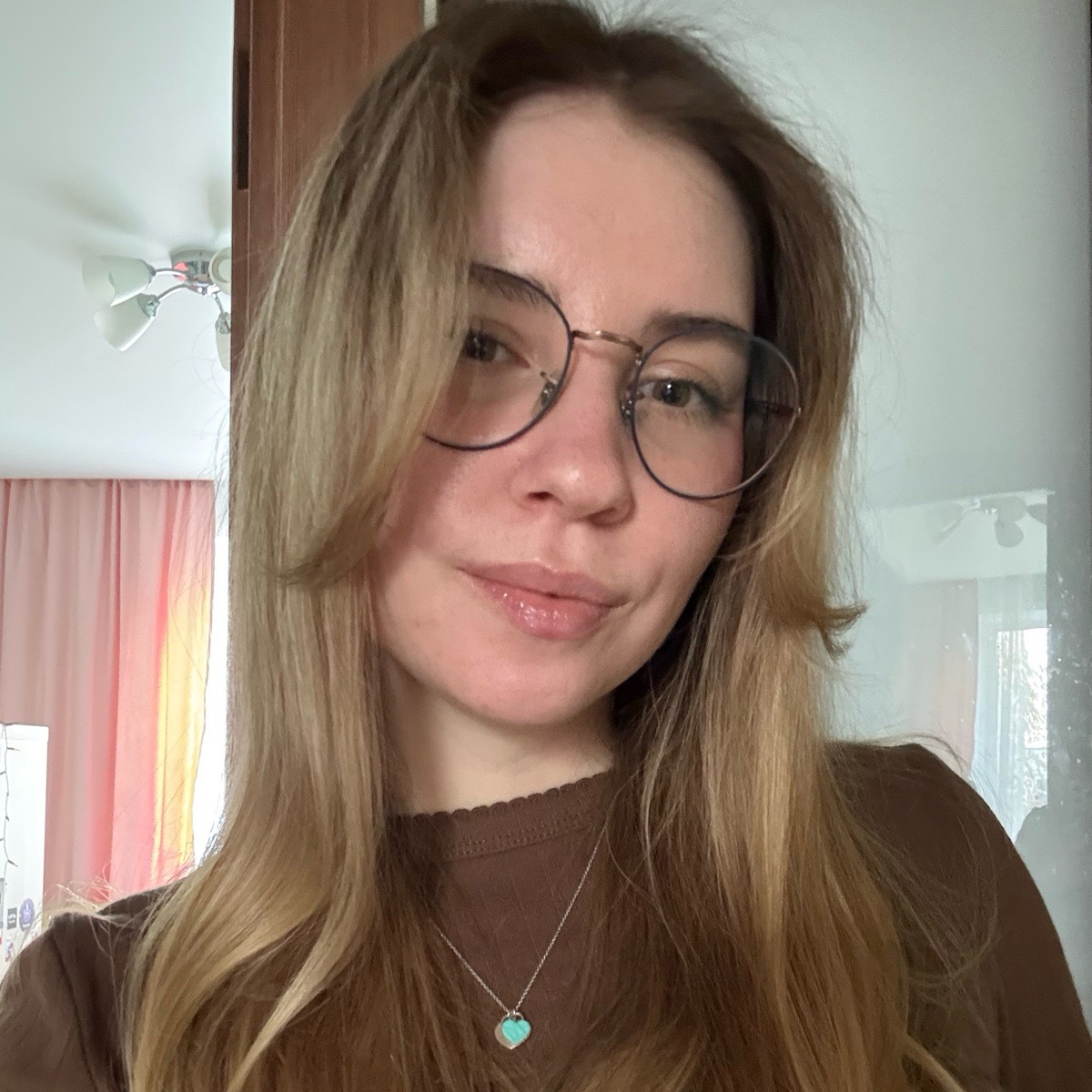 Yulia Aleeva | Сетка — социальная сеть от hh.ru