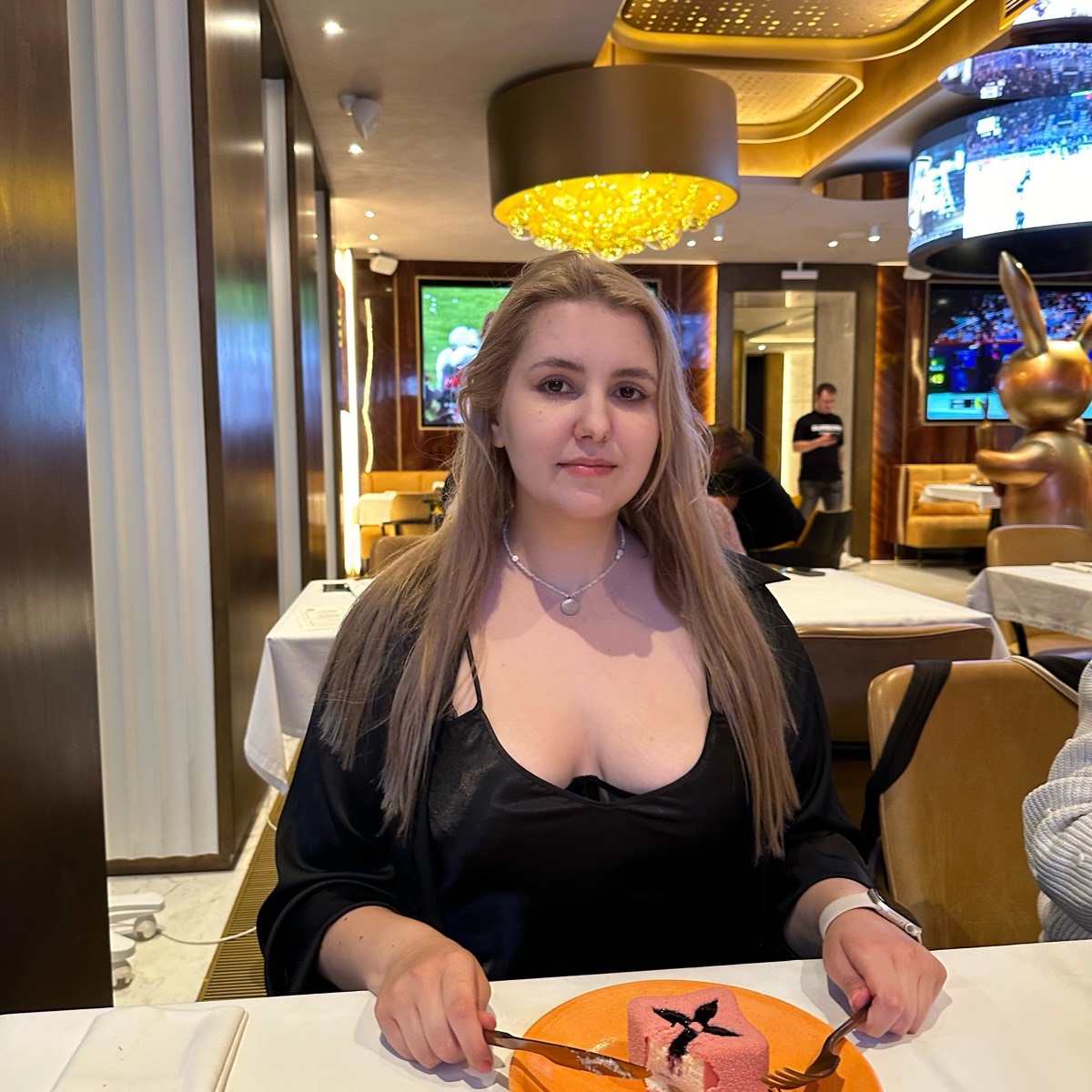 Ксения Иванова | Сетка — социальная сеть от hh.ru