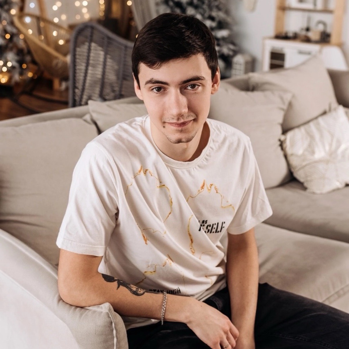 Глеб Кондрашов