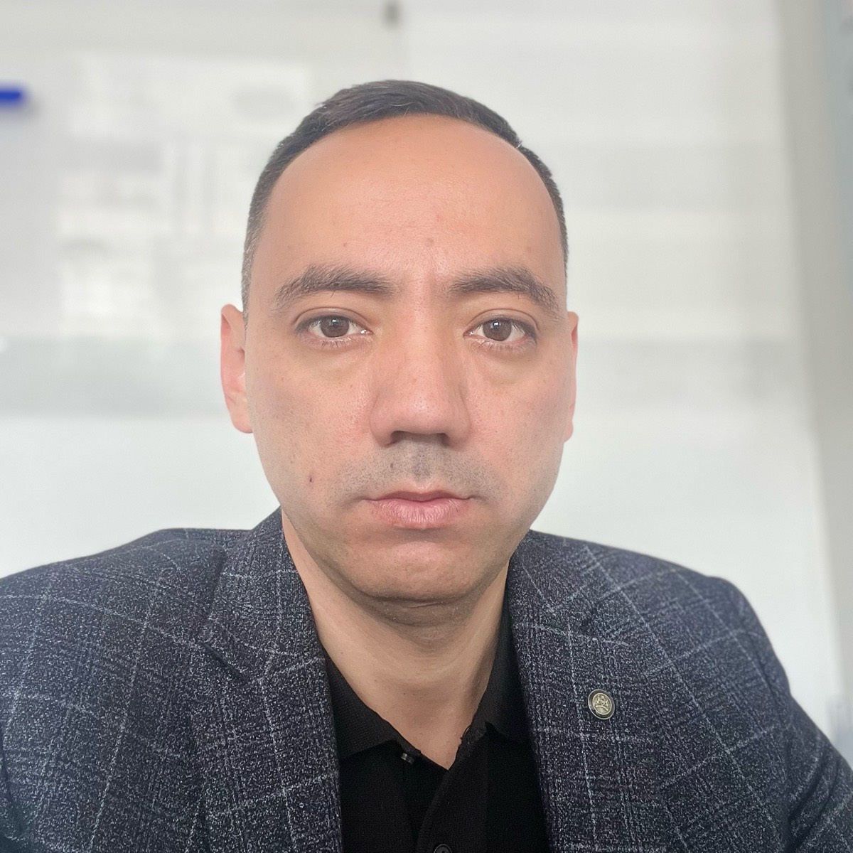 Икбол Хобилов | Сетка — социальная сеть от hh.ru