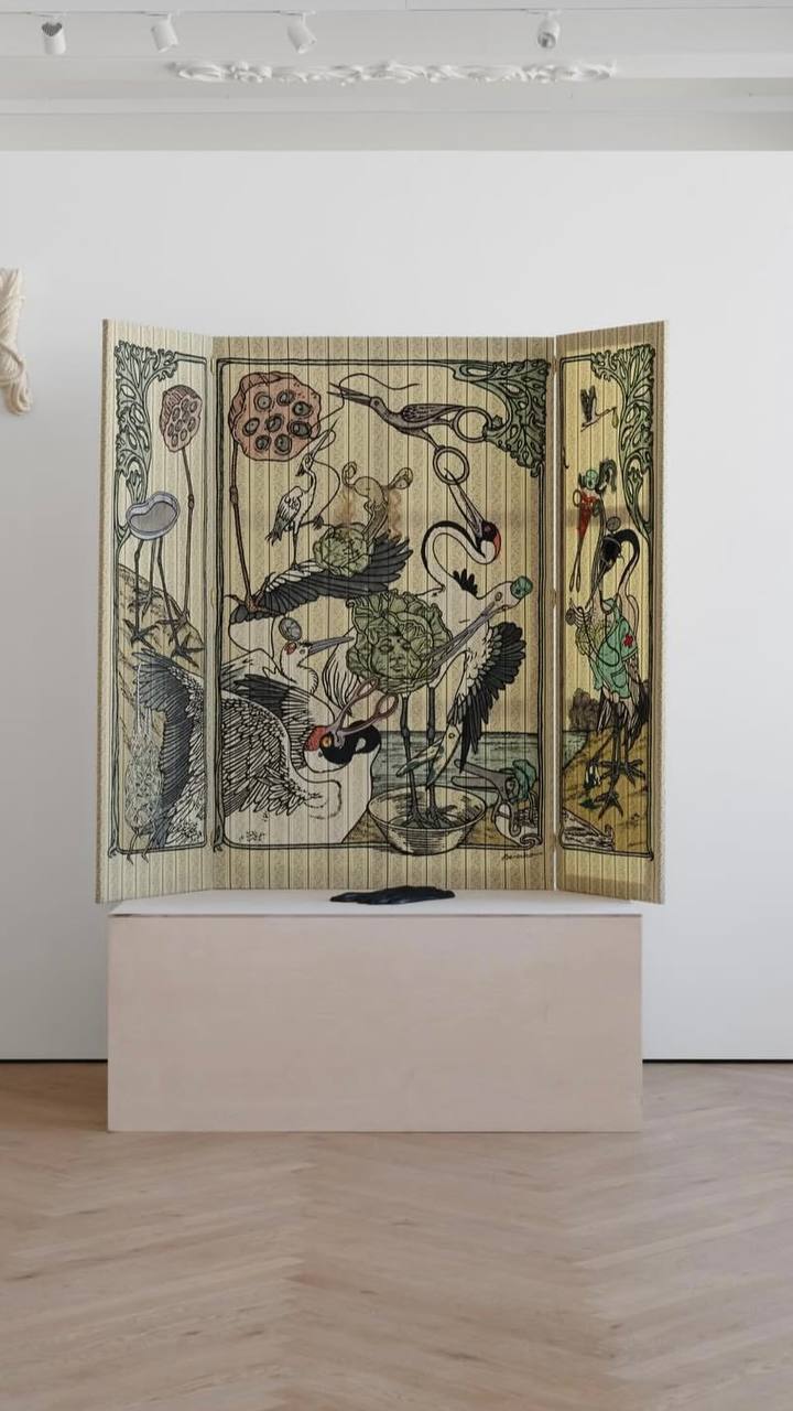 🖼️Новая выставка в Limé GalleryВ галерее на 4 этаже главного лимонного магазина открылась первая коллективная выставка «Тихий час» | Сетка — социальная сеть от hh.ru