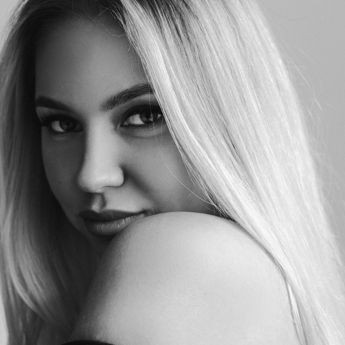 Аня Брискер