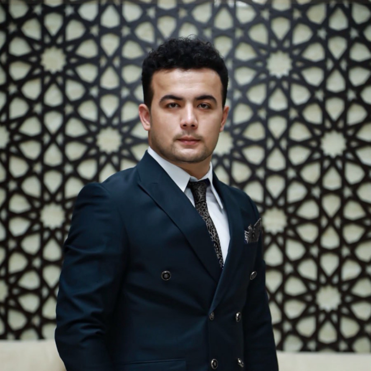 Erkin Narziyev | Сетка — социальная сеть от hh.ru