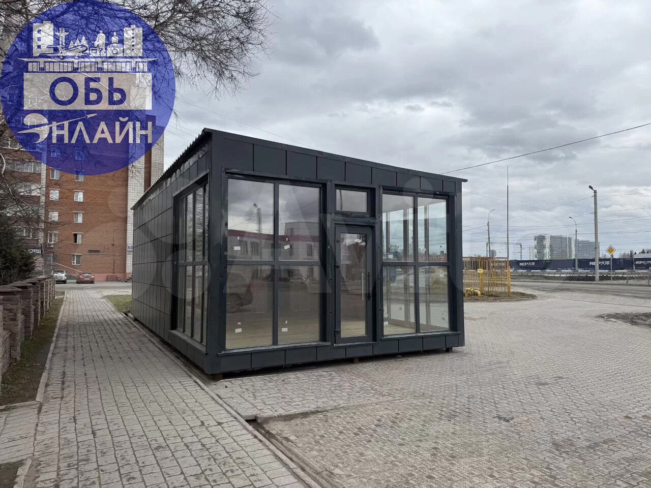 ↗ Аренда вестибюля в недостроенное метро города Оби обойдётся счастливчику в 150 тысяч рублей ежемесячно
Скромный, милый взгляду и уже полюбившийся горожанам чёрный кубик в центре аэросити назначил це... | Сетка — социальная сеть от hh.ru
