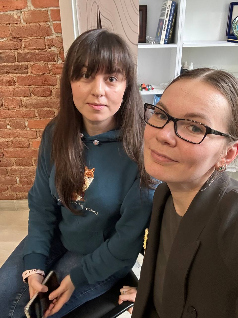 Вчера была в вузе, почти ничего не изменилось (споллер, нет)
Очень захотелось поучиться снова, пары, стояние в очереди в столовой, походы в читальный зал | Сетка — социальная сеть от hh.ru