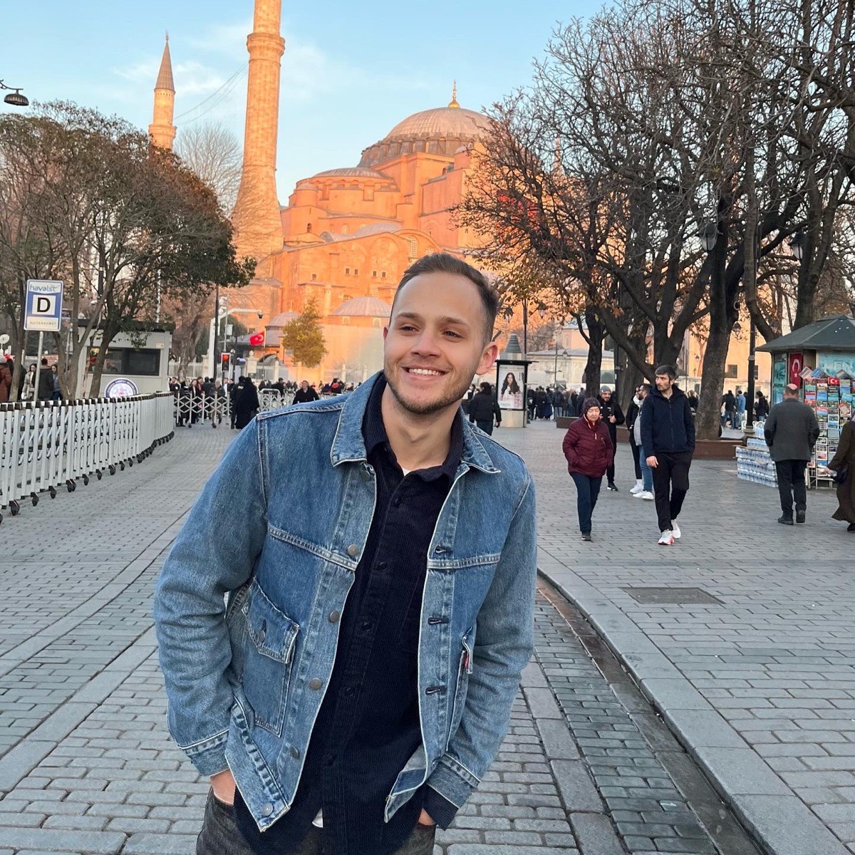 Артемий Юдинцев | Сетка — социальная сеть от hh.ru