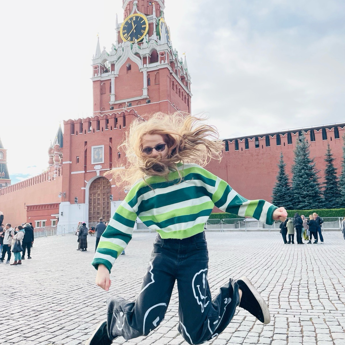 Оля Белобржецкая