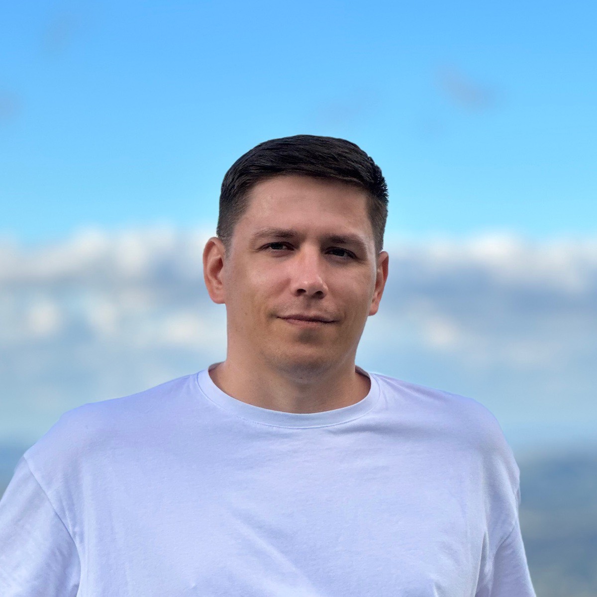Валентин Земляков