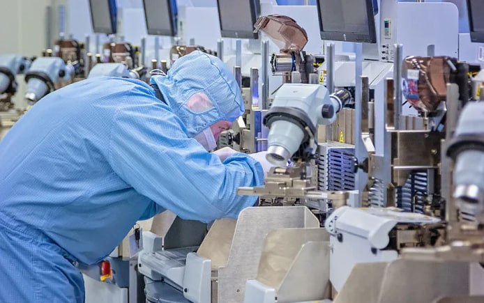 GS Nanotech закорпусировал опытную партию микросхем для Malt System
Это первый в России опыт сборки микросхем такой сложности | Сетка — социальная сеть от hh.ru