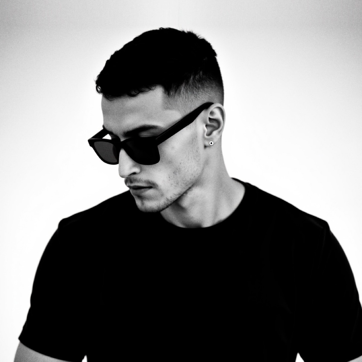 Ларионов Руслан | Сетка — социальная сеть от hh.ru