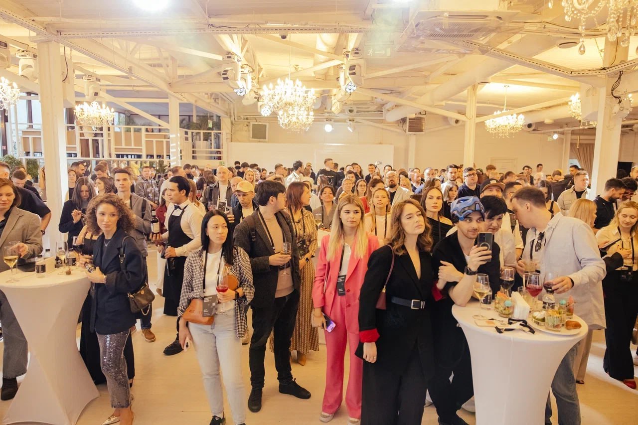🤩 Итоги WDA /25
23 апреля 2025 прошла церемония Workspace Digital Awards 2025 — Оскара в мире диджитал-кейсов! Спешим поделиться пачкой будоражащих цифр:
⭐️ 152 компании стали призерами
⭐️ 249 регалий... | Сетка — социальная сеть от hh.ru
