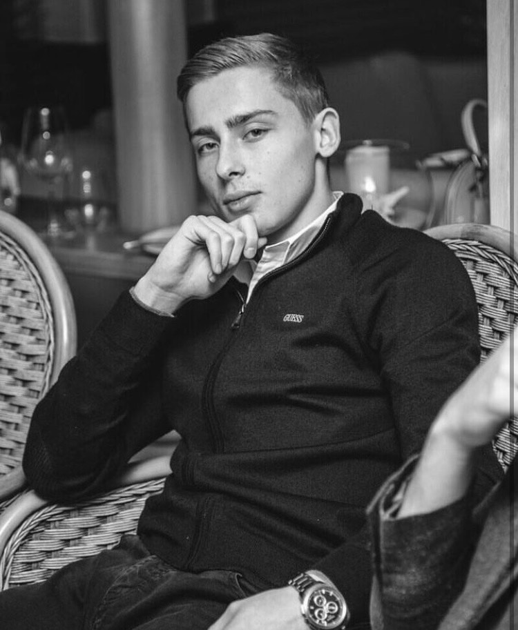 Коваль Андрей | Сетка — социальная сеть от hh.ru