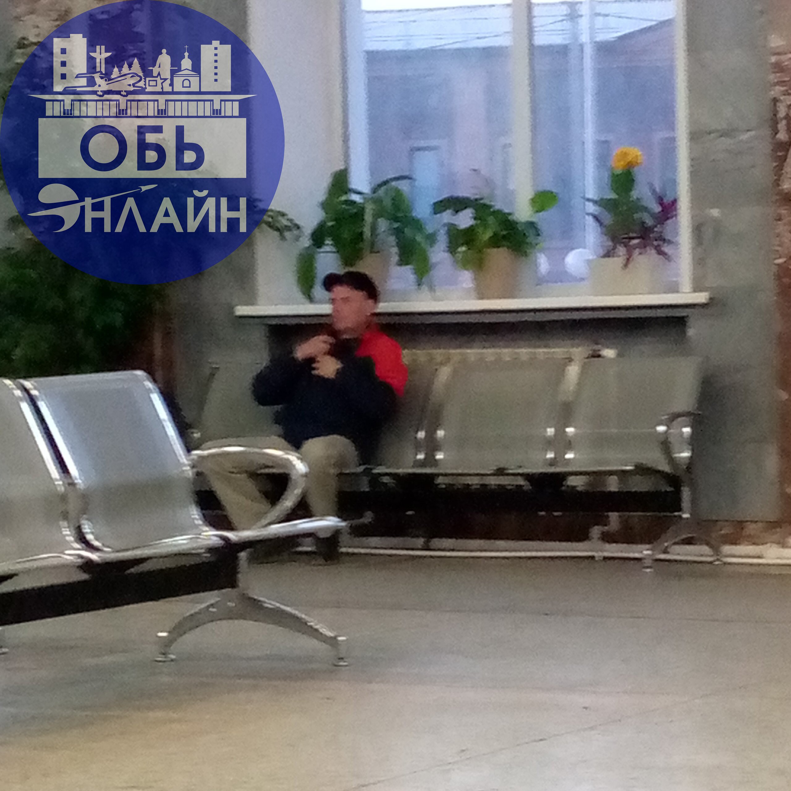 ↗ Добрый день извените но хочу сообщить остерегайтесь мужчину пристает к девушкам по моложе с предложением познакомится ответ нет не принимается пока не пожалуешься охране не отстанет пьяный и не адек... | Сетка — социальная сеть от hh.ru