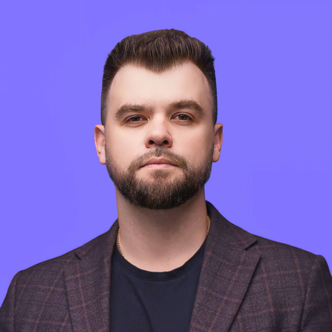Знакомьтесь. Это 3 Евгения Кострова.

Руководитель агентства Евклид (основной аватар) | Сетка — социальная сеть от hh.ru