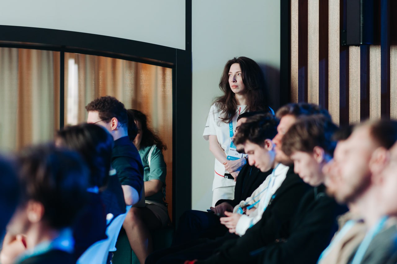 Так прошёл VK Go Meetup! 🤩
4 максимально полезных доклада, которые можно посмотреть в записи трансляции | Сетка — социальная сеть от hh.ru